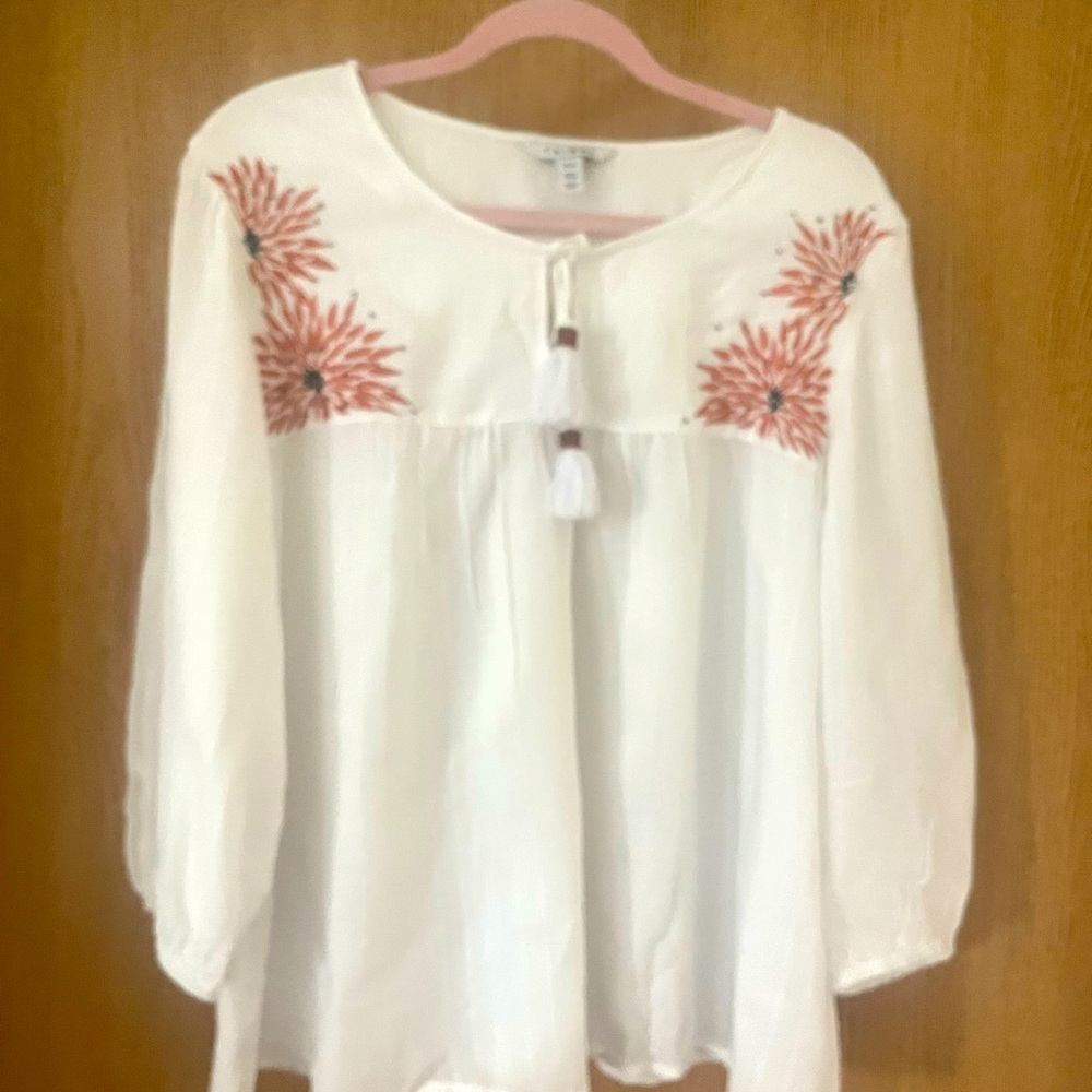 Women’s Tribal pull over blouse